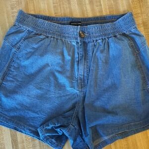 Elastic Waist XS (10-12) Denim Shorts